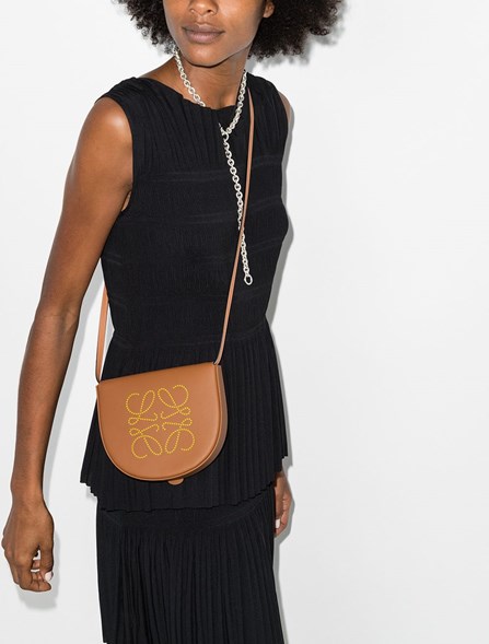 large heel pouch loewe