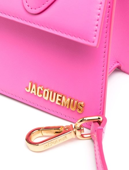 JACQUEMUS 