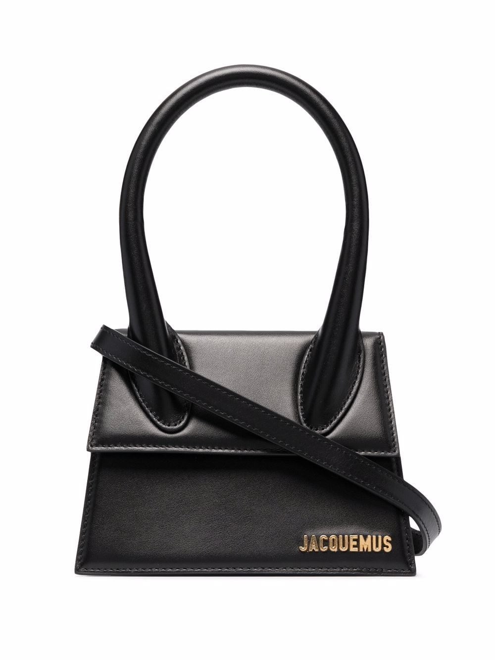 Shop Jacquemus "le Chiquito Moyen" Bag In ブラック