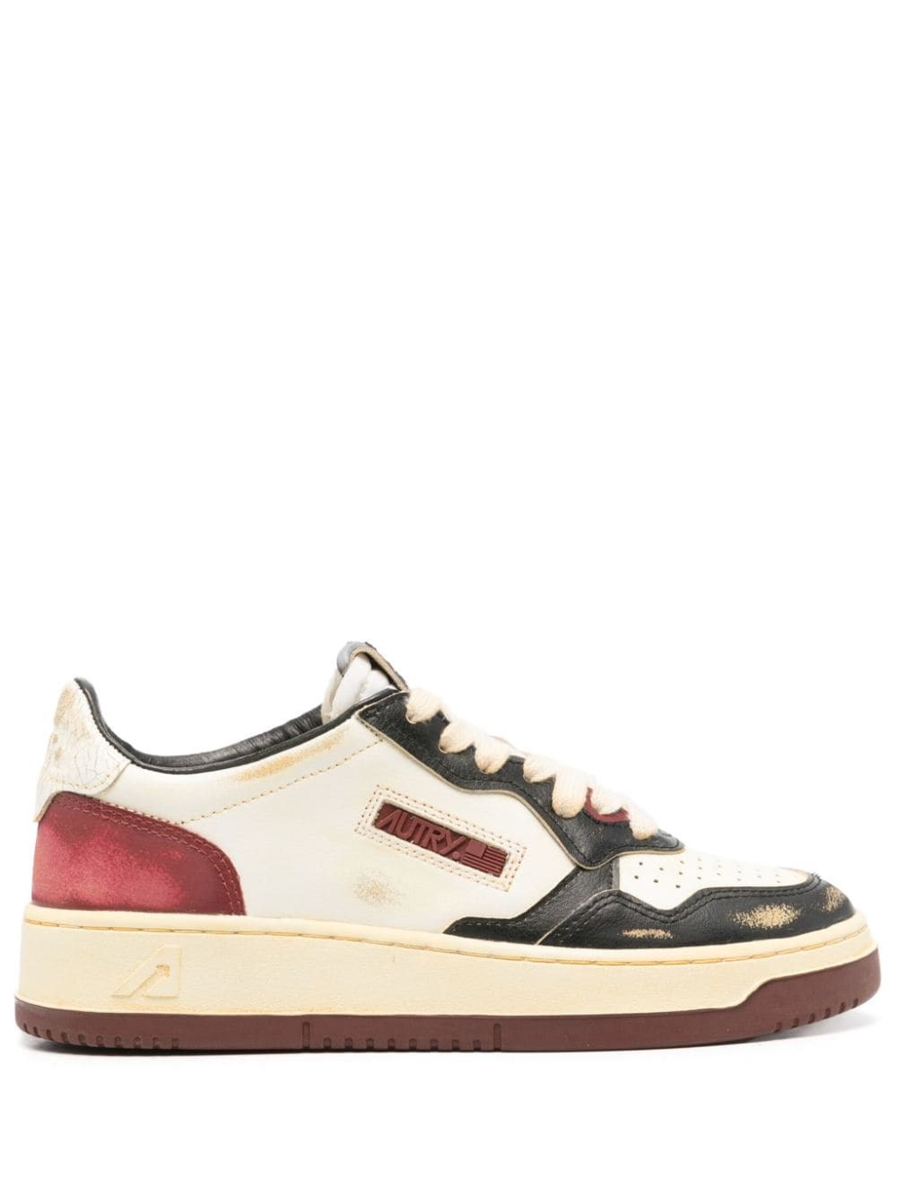 Shop Autry Sneakers Medalist Super Vintage In Multi