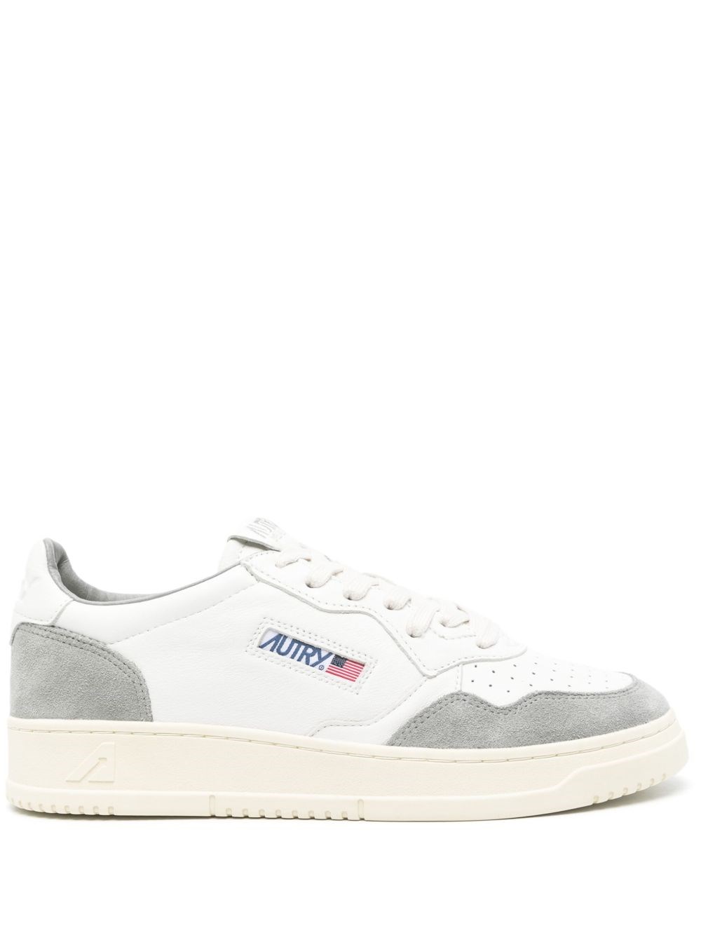 Autry Medalist Low Sneakers In White