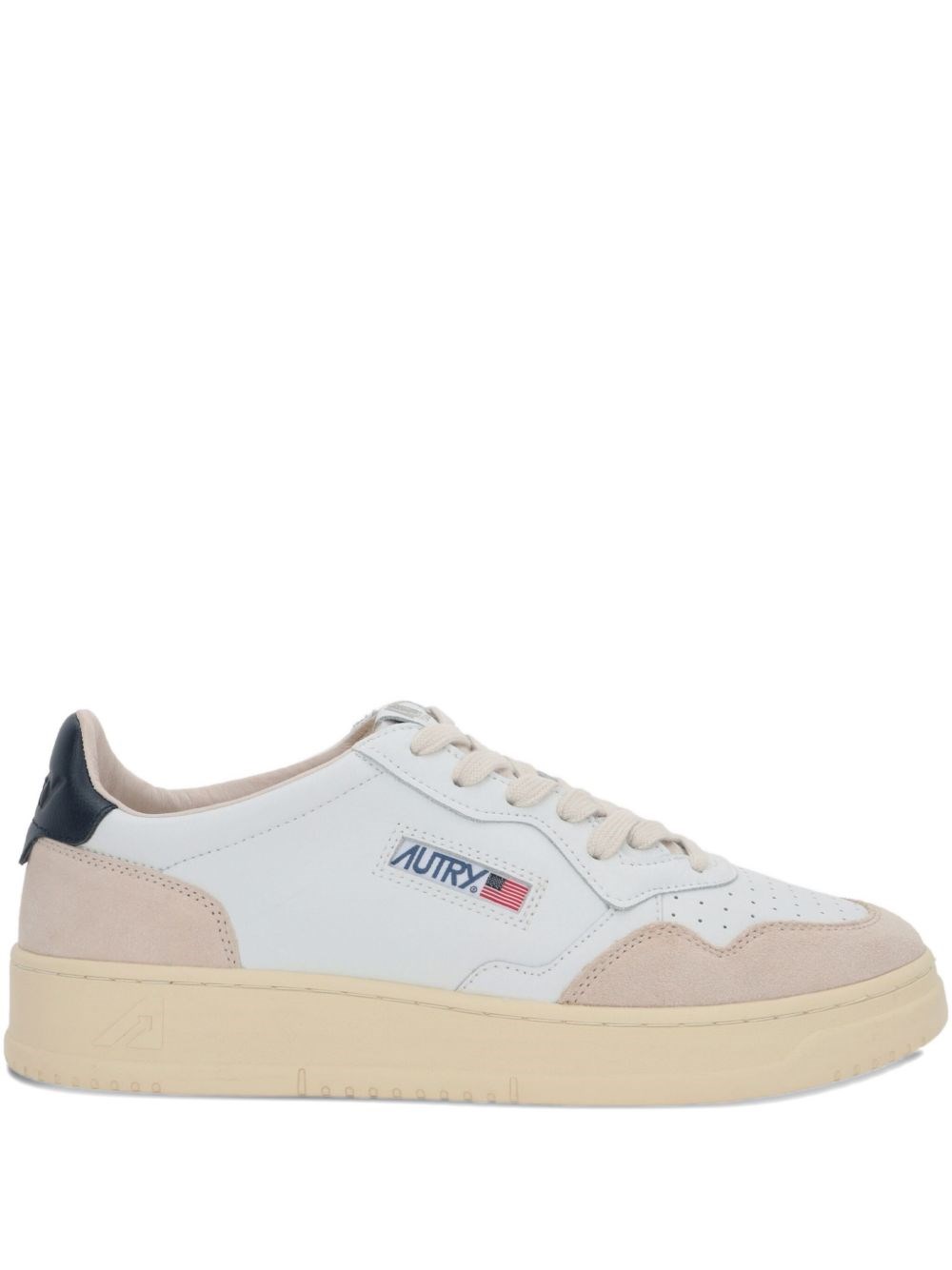 Autry Medalist Low Sneakers In White