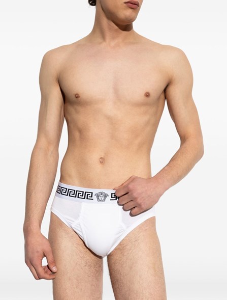 【新品未使用】VERSACE UNDERWEAR サイズ３ VERSACE LOGO BRIEFS (3-PACK) | Dante5.com 10249101A178811W000