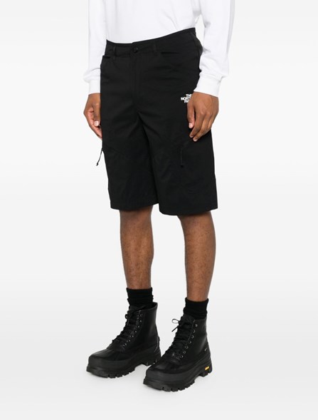 THE NORTH FACE - SHORTS LOGO