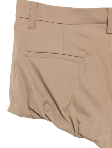 N° 21 - Shorts a sbuffo